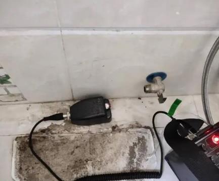 黄骅屋顶漏水维修公司分享下卫生间漏水的危害及解决方法